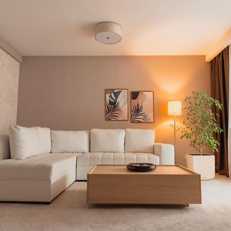 Garden City Hotel Konjic Ngoại thất bức ảnh