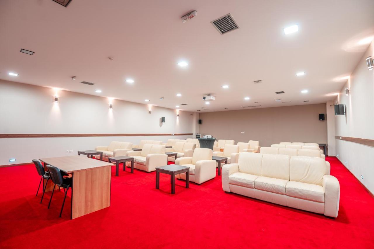 Garden City Hotel Konjic Ngoại thất bức ảnh