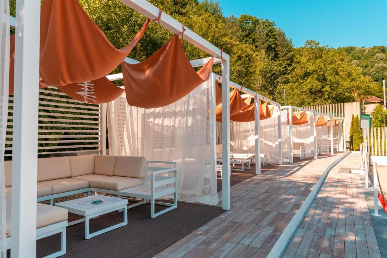 Garden City Hotel Konjic Ngoại thất bức ảnh