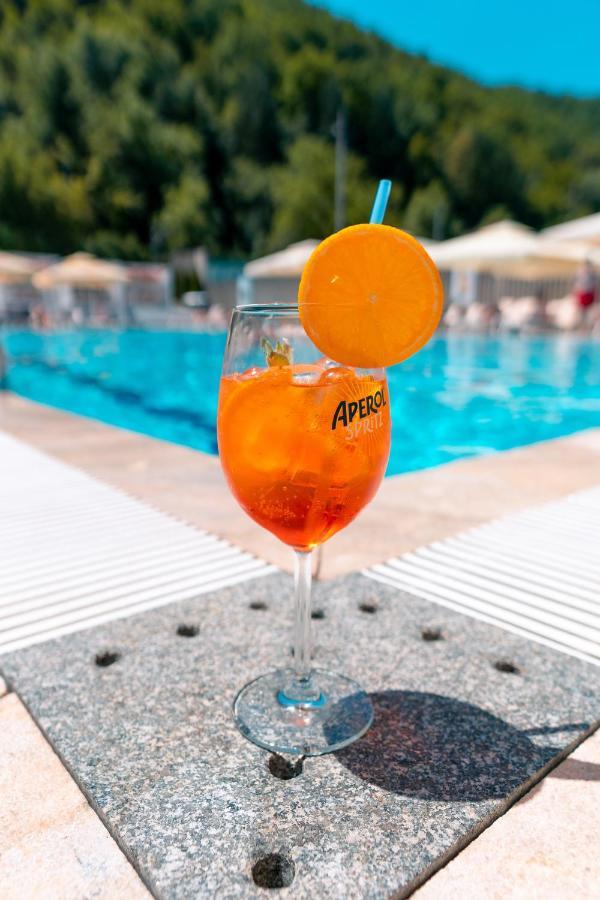 Garden City Hotel Konjic Ngoại thất bức ảnh