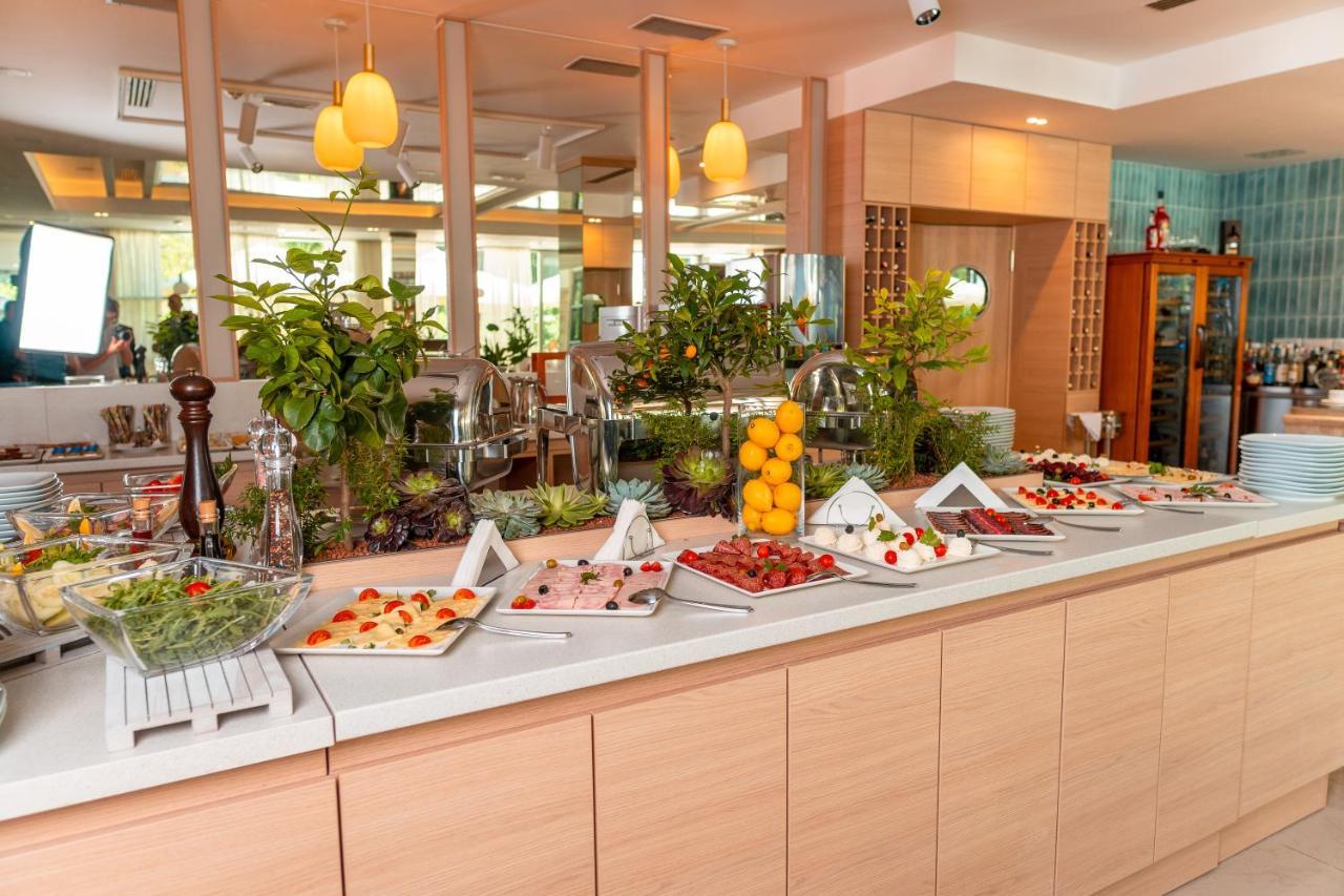 Garden City Hotel Konjic Ngoại thất bức ảnh
